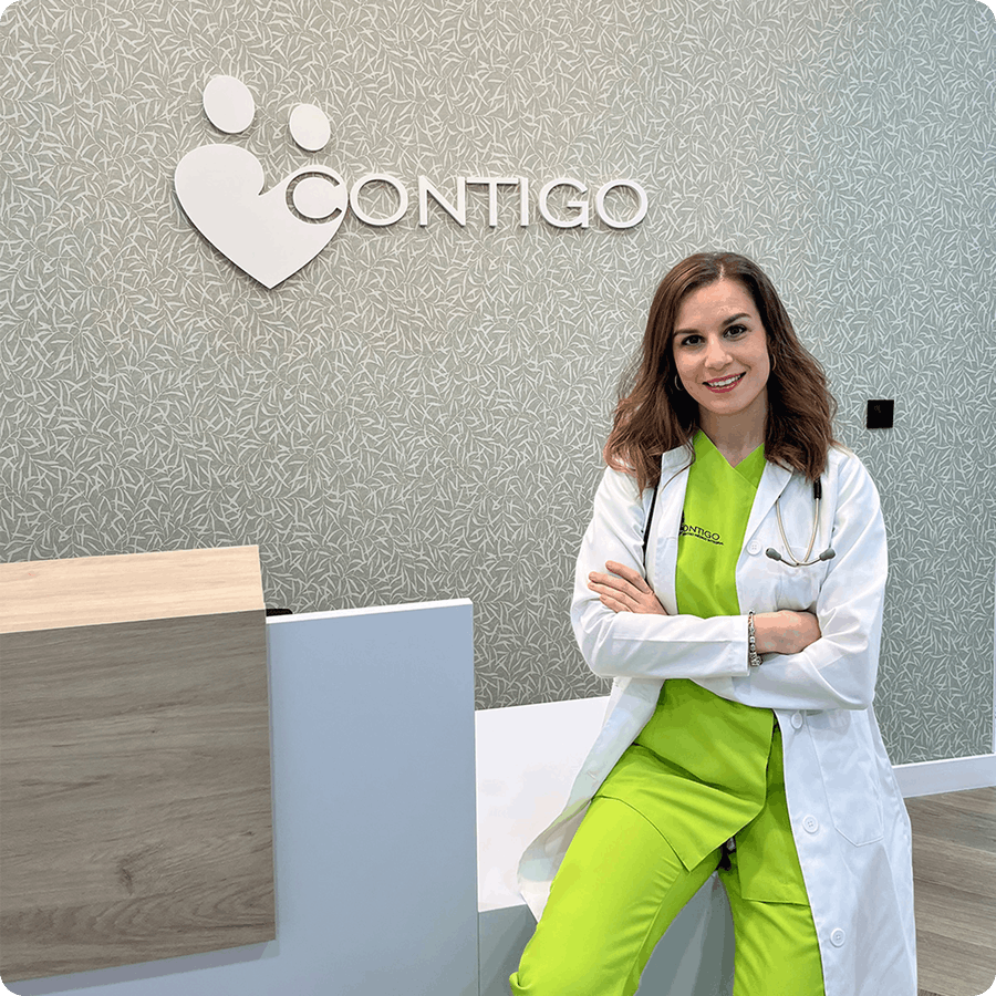 Helena Cascales, pediatra en centro medico en Motril